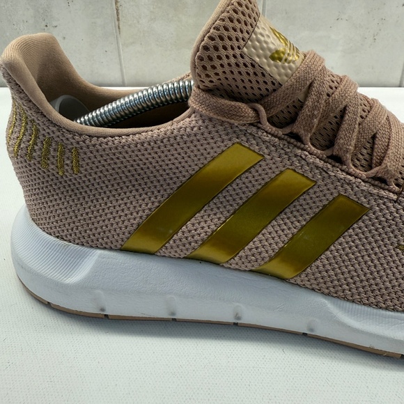 Adidas Swift Run Ash Pearl Beige Men Sz 6 Running Shoe AC8538 Metallic Rose Gold - Picture 5 of 14